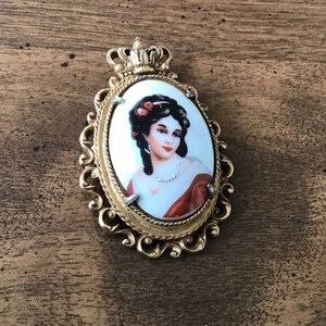 Limoges France Gold-Toned Porcelain Cameo Pendant
